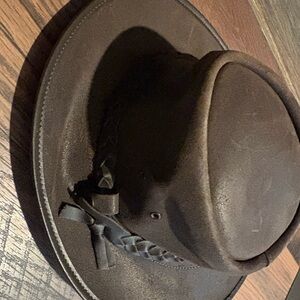 Classic Brown Leather Derby Dress Shoes with Lace-Up Design